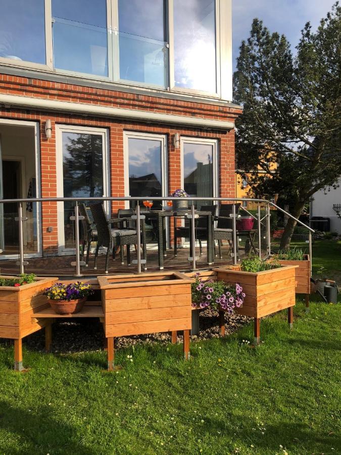 Stadtvilla Bruegemann Mit Terrasse & Parkplatz - Abc136 By Abcwismar Exterior photo